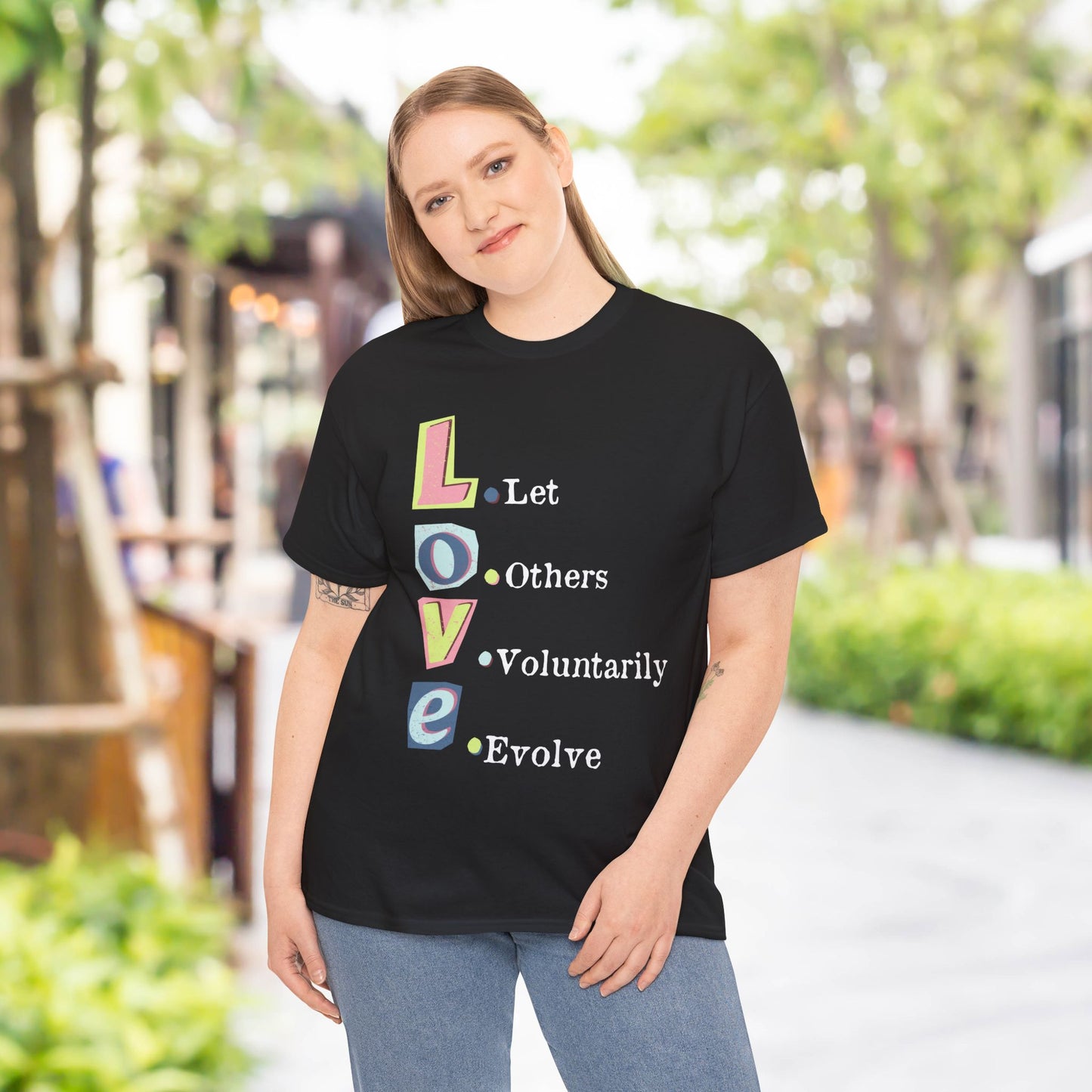 💗L.O.V.E Unisex Heavy Cotton Tee